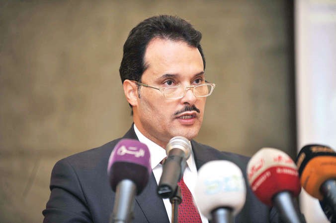 د جمال الحربي متحدثا خلال المؤتمر هاني عبد الله