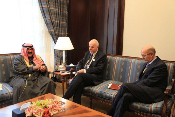 خالد الجارالله مستقبلا نائب وزير الخارجية الايطالي لابو بستلي﻿