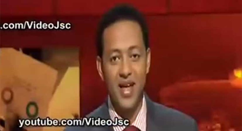 بالفيديو.. مذيع الجزيرة يقلد توفيق عكاشة على الهواء 