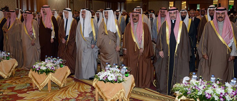 سمو رئيس الوزراء الشيخ جابر المبارك والشيخ احمد الحمود وعبدالعزيز العدساني والشيخ محمد الخالد والشيخ خالد الجراح ودعبدالمحسن المدعج﻿