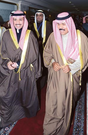 ممثل سمو الامير سمو ولي العهد الشيخ نواف الاحمد ورئيس مجلس الامة مرزوق الغانم