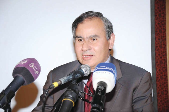 د محمد ابراهيم ملقيا كلمته