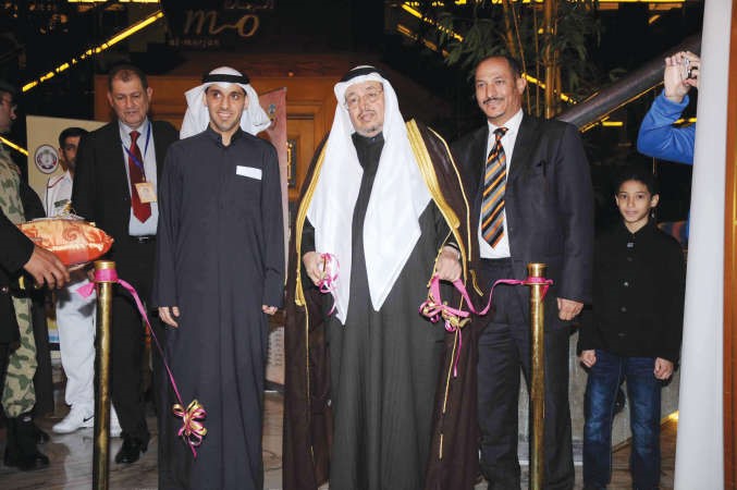 د عادل الفلاح يفتتح الملتقى بحضور اسامة الكندري