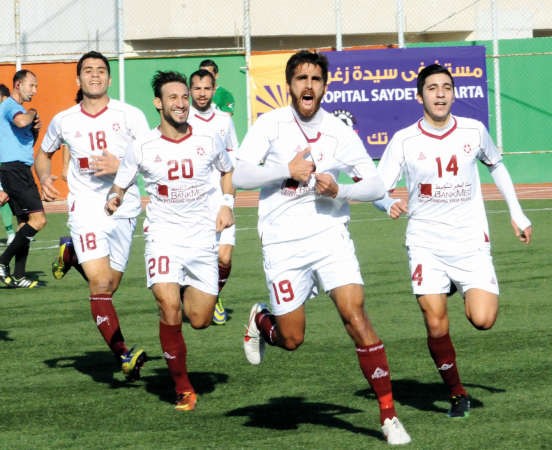 فرحة لاعبي النجمة بالتاهل الى نصف النهائي