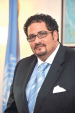 القاضي والسفير دحاتم علي