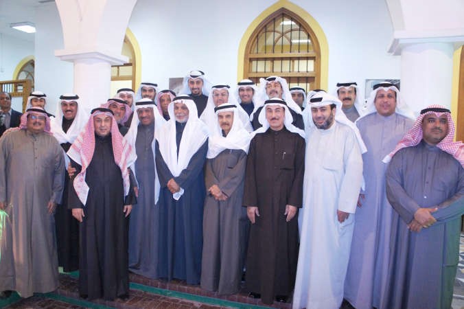 المستشار فيصل المرشد متوسطا المستشارين والقضاة المكرمين