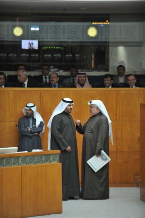 خليل الصالح وحمدان العازمي﻿