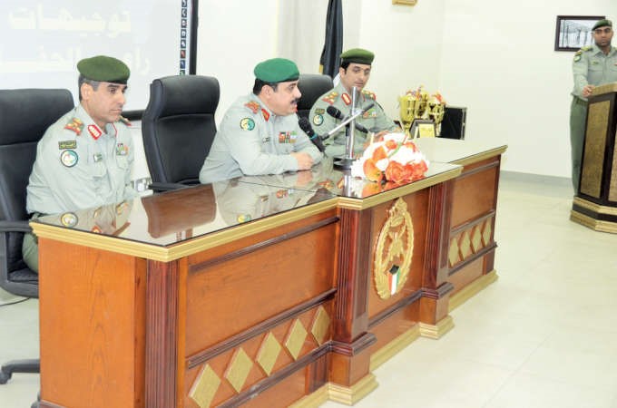 اللواء الركن مهاشم الرفاعي محاضرا﻿