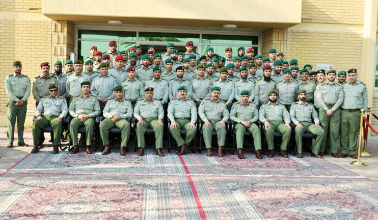 صورة جماعية للضباط الخريجين﻿