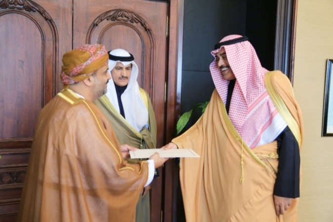 الشيخ صباح الخالد يتسلم اوراق اعتماد السفير العماني حامد بن سعيد ال ابراهيم﻿