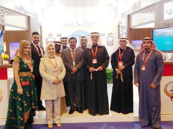 السفير د سليمان الحربى لدى اسبانيا والوفد الكويتي المشارك في فيتور 2014﻿