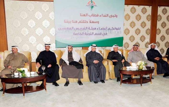 دعبدالرحمن الجيران وداحمد الاثري مع الحضور