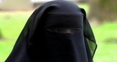 "هل تؤيِّد الزواج من مطلقة" هاشتاق يُظهر تبجيل السعوديين للمرأة