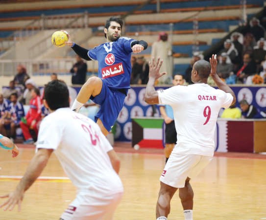 مهدي القلاف احد فرسان المنتخب الوطني﻿