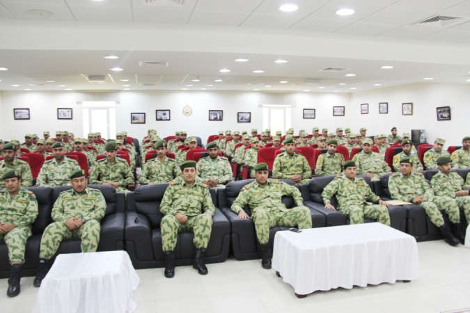 كبار القادة في مقدمة الحضور﻿