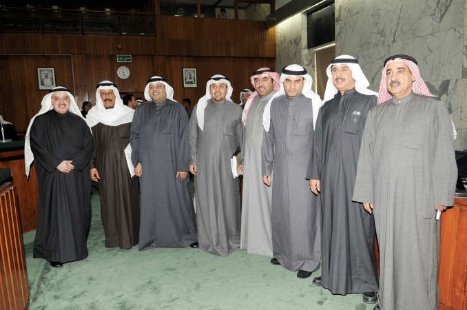 عبدالله الكندري واسامة العتيبي ومعلي الموسى وفهد الصانع ومحمد المعجل وماحمد الصبيح ويوسف الصقعبي وعبدالعزيز الحبيب