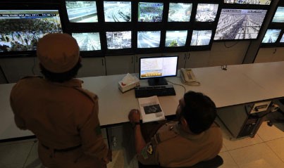 سجين سعودي يفر بعملية جريئة تذكّر بأفلام الأكشن