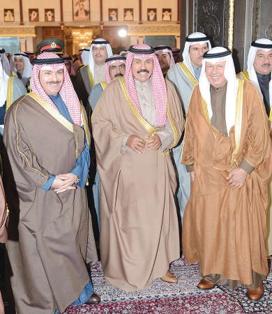 سمو ولي العهد والشيخ خالد العبدالله والسفير احمد فهد الفهد﻿