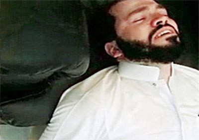 بالفيديو.. محاولات مشايخ لاستخراج «جنّ» من داخل مسحور .... والكشف عن تفاصيل مأساته