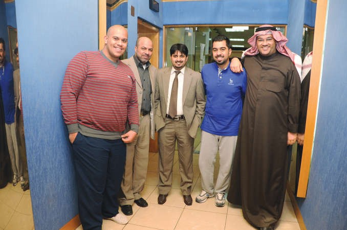 فريق عمل برنامج الو فبراير الاذاعي	 فريال حماد﻿