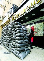 دشم امام محل مجوهرات في الضاحية محمود الطويل﻿