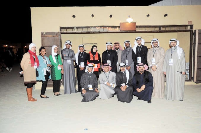 عدد من متطوعي اللجنة الاعلامية