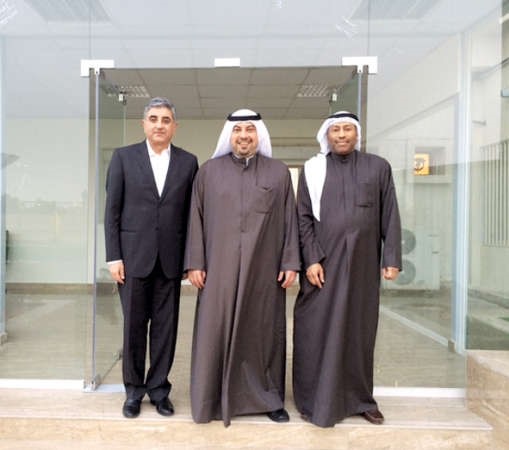 الشيخ د طلال الفهد يتوسط وليد يونس ووليد امان﻿