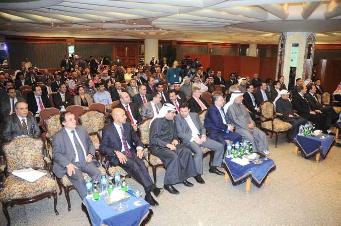 جانب من الحضور خلال الندوة	 اسامة ابوعطية﻿