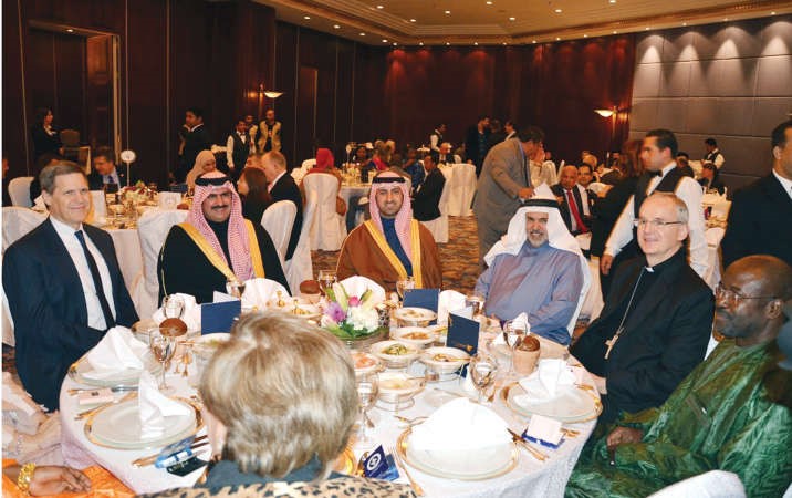 السفيران الاميركي والبحريني وبعض الديبلوماسيين﻿