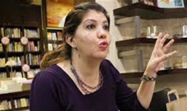 بالفيديو.. رولا خرسا: «اللي يتضايق من قطع الكهرباء بيخالف شرع الله»