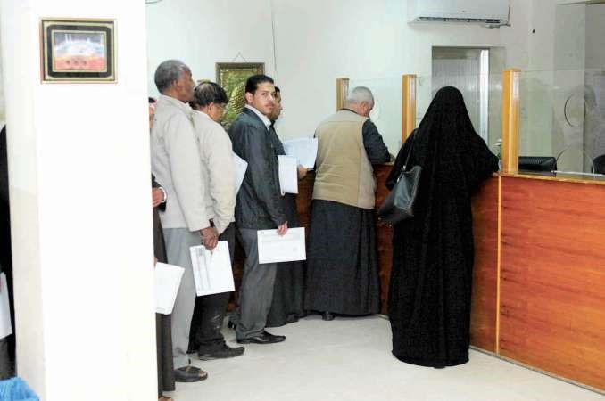 زحام داخل الادارة﻿