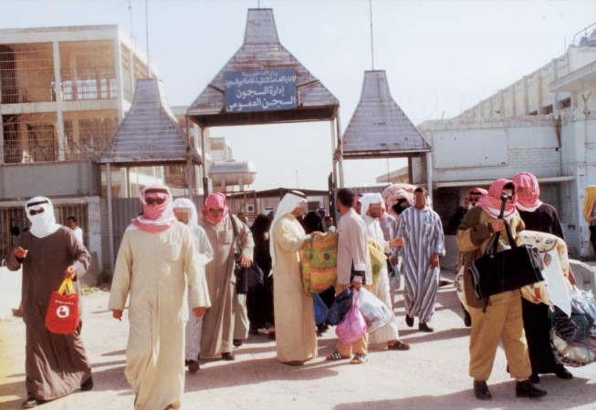 جانب من السجناء المفرج عنهم العام الماضي﻿