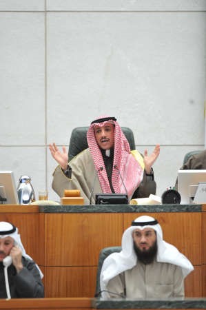 رئيس مجلس الامة مرزوق الغانم خلال ادارته جلسة امس متين غوزال