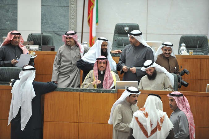 رئيس المجلس مرزوق الغانم مترئسا اجتماع الشعبة البرلمانية