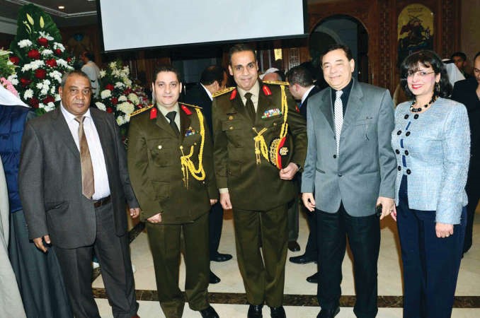 العميد حاتم عاشور والعقيد احمد الصوالحي ويسري ارميا﻿