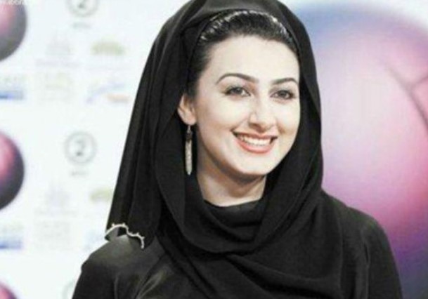 صور.. فنانات عربيات و أجنبيات بالـ"شيلة والعباية"
