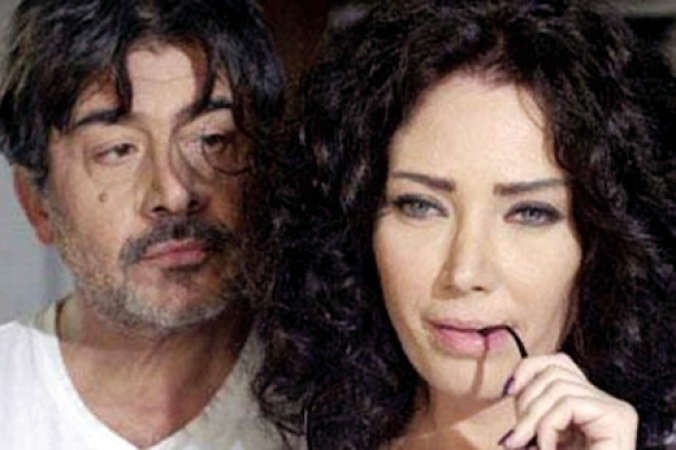 سلافة معمار بالشعر الاسود في المسلسل﻿
