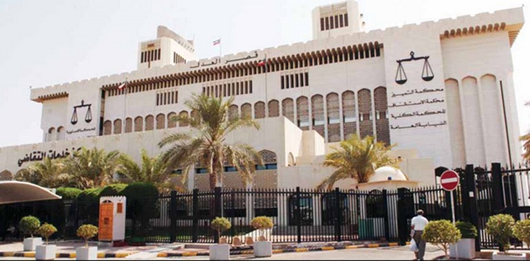 بالفيديو .. تقرير "العربية" حول حكم قضائي كويتي يعطي المواطن والمقيم الحق في رفض تفتيش سيارته في النقاط الامنية
