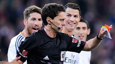 ايقاف غوميز شهرا وحرمانه من ادارة مباريات لريال مدريد