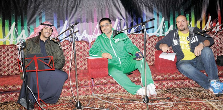 عبدالسلام محمد مع مايك مبلتع وحمد القحطاني في القايلة	محمد خلوصي﻿