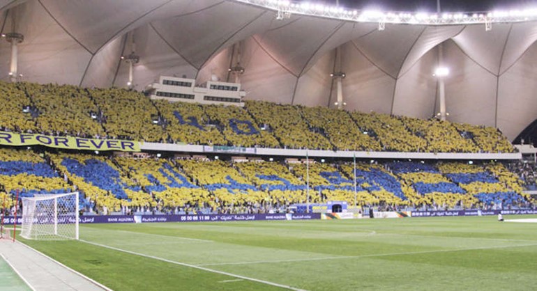 جمهور النصر توافد بكثافة الى ستاد الملك فهد خلال المباراة امام الفيصلي موقع النصر