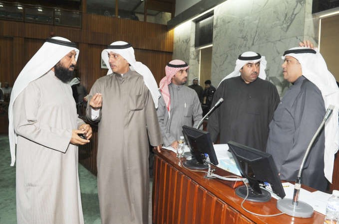 حوار بين مهلهل الخالد ومانع العجمي وحوار مشاري المطوطح واسامة العتيبي وفهد الصانع قاسم باشا