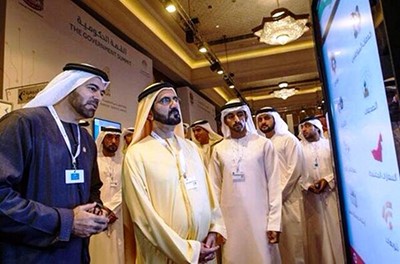 محمد بن راشد في القمة الحكومية الثانية