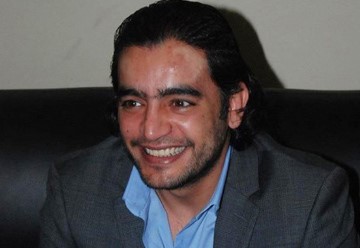 بالصور.. من شوَّه وجه هاني سلامة؟