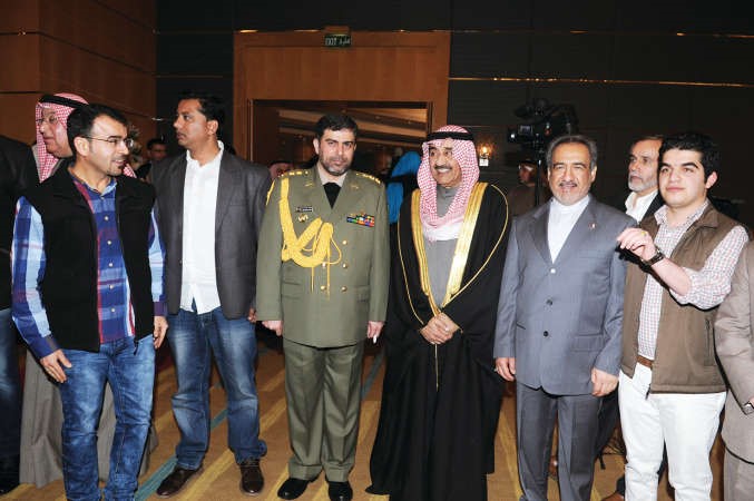 رئيس مجلس الامة السابق جاسم الخرافي مهنئا ﻿
