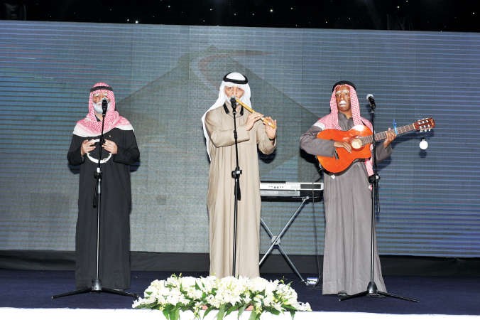 فرقة الشياب غنت ويك اند بقالب كوميدي معبرلاقى استحسان الحضور ﻿