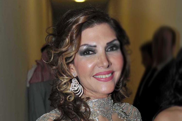  والفنانة نادية مصطفى