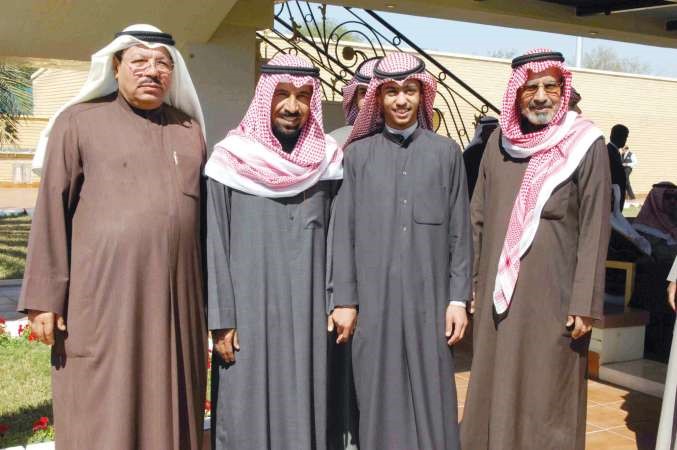 ومع حامد الشمري واثنين من الحضور