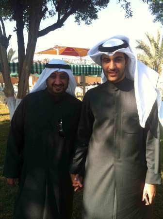 الشيخ صباح علي الجابر مع الزميل عادل الشنان