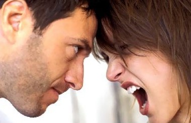 الزوجة الجميلة تسبب التوتر والجلطة